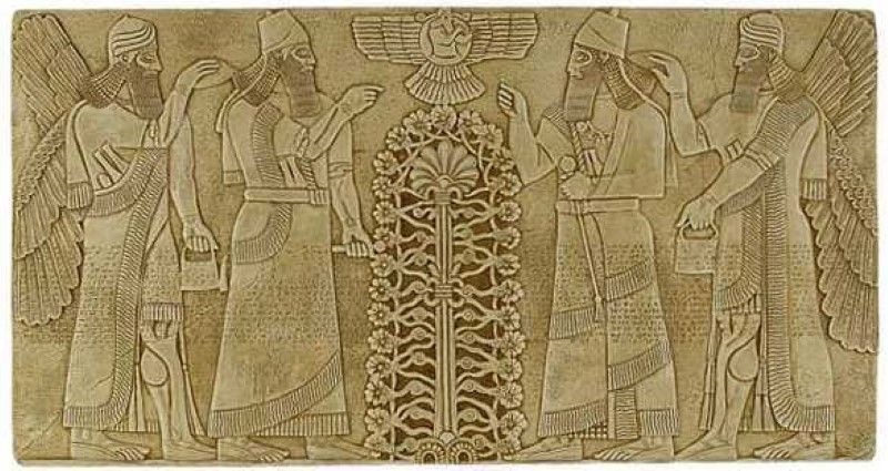 上图：苏美尔（Sumerian）生命树的壁画。「生命树」的记忆存在于各个古代文明之中，以不同的形式出现在古代苏美尔人、埃及人、巴比伦人、亚述人、中国人和印度人的文献里。这从侧面佐证人类的祖先都来自伊甸园。